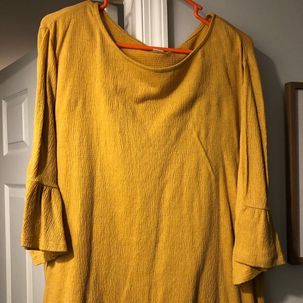 Mustard yellow , bell sleeve top